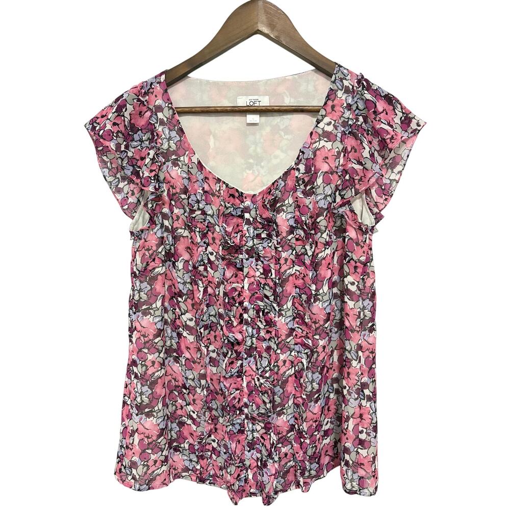 LOFT Pink Floral Ruffle Blouse Small Flutter Sleeve Scoop Neck Lined Top